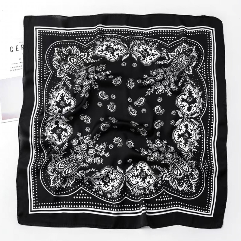 80 cashew flowers dots black