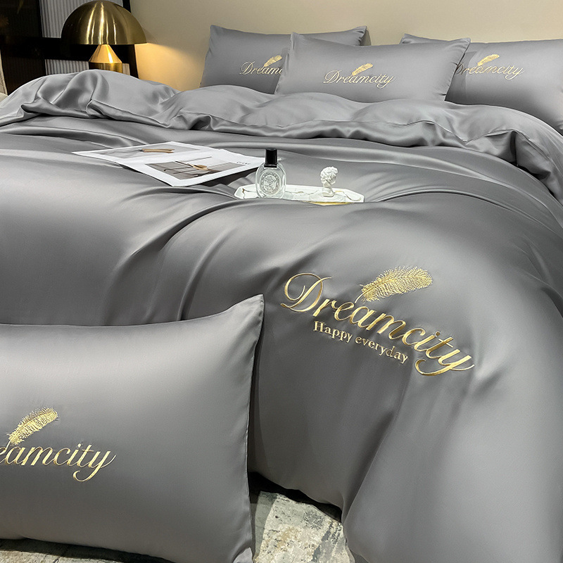 Juego de cuatro piezas de seda de hielo de alta calidad, cama de seda de lujo ligera, funda de edredón para dormir desnuda, sábana de tres piezas de primavera y verano