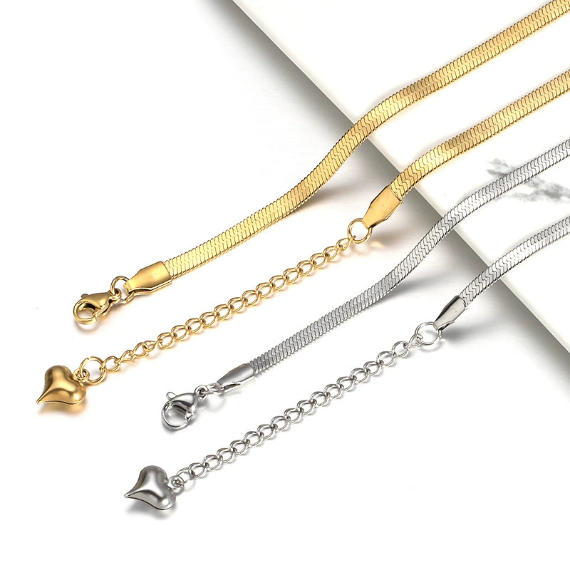 Europa y América simple y moda Meiya collar de acero de titanio cadena de hoja personalizada collar de moda de acero inoxidable cadena de suministro en stock