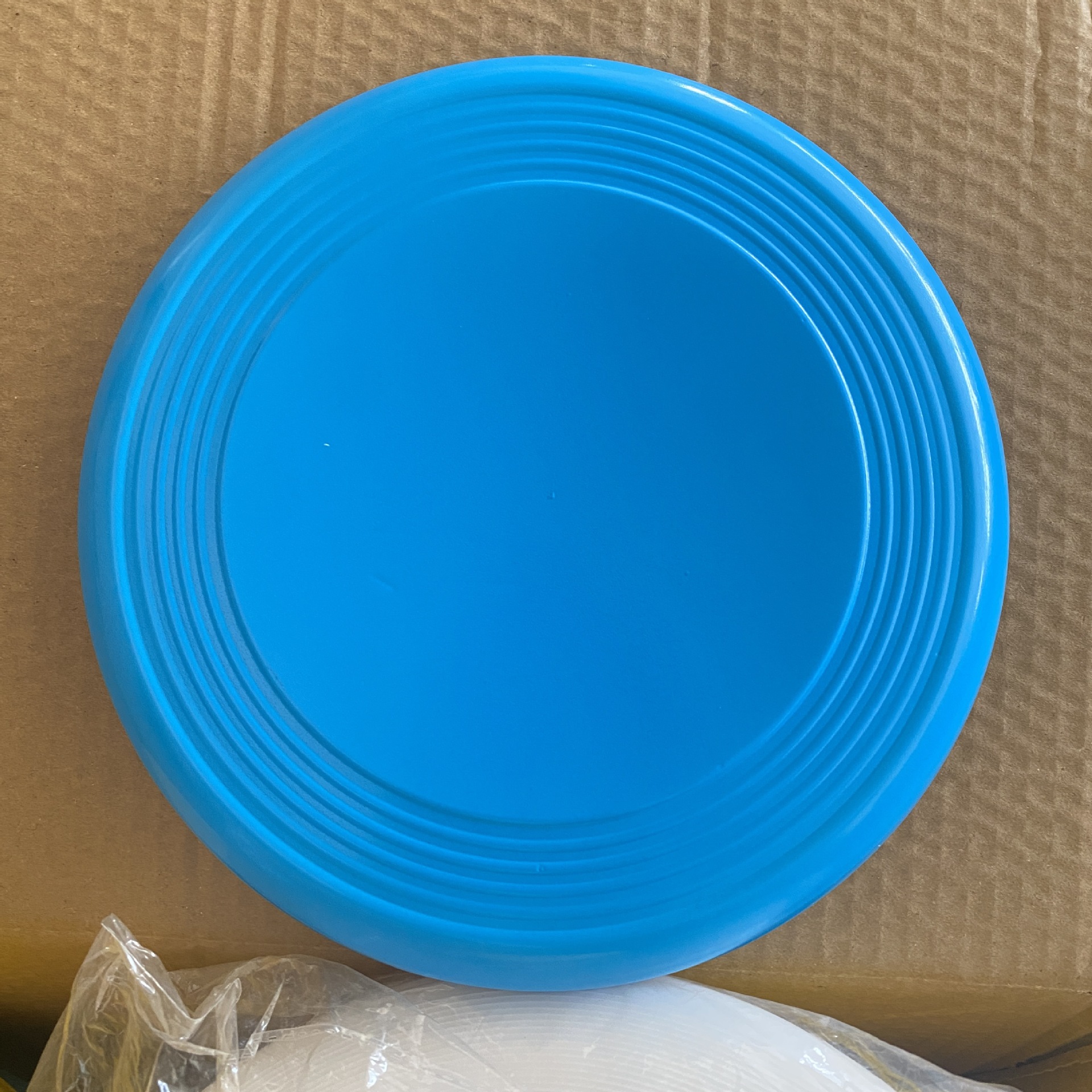 Fábrica personalizada para niños PU frisbee suave OVNI LOGO blanco competencia profesional playa al aire libre juguetes competitivos personalizados