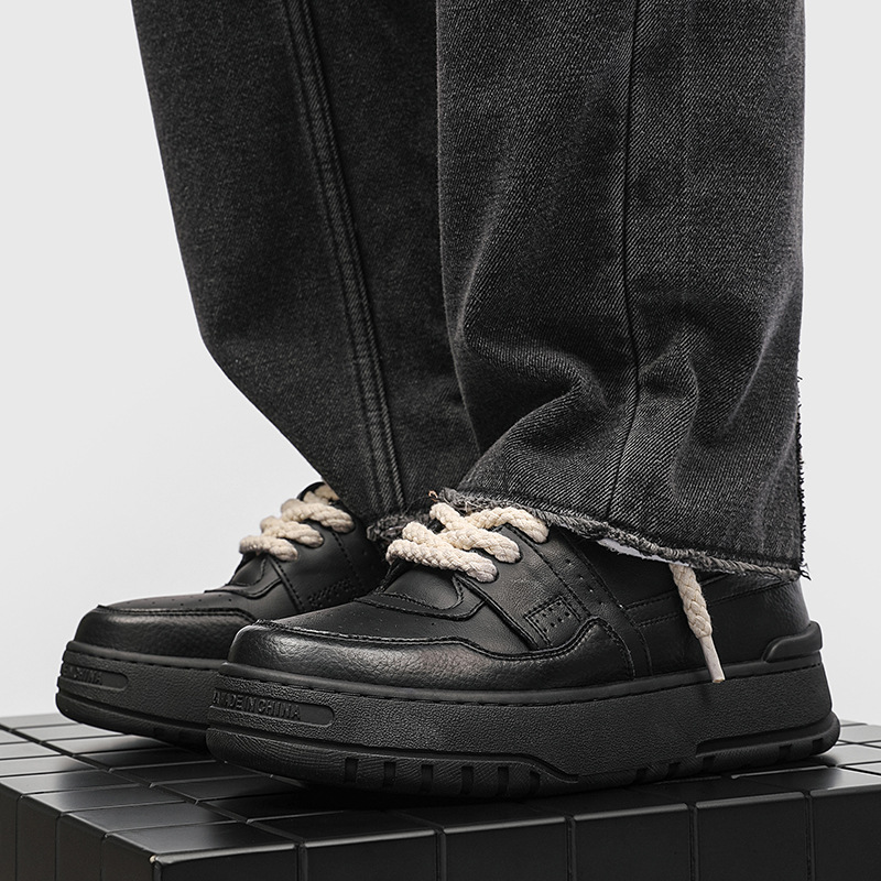 3177 petites chaussures noires à semelles épaisses, nouveau design pour amoureux, skateboard chic chinois, chaussures à pain décontractées, 2024_voghion.com