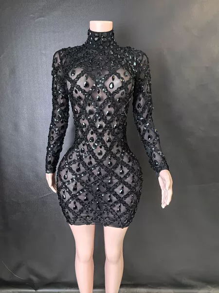 Black short long-sleeve