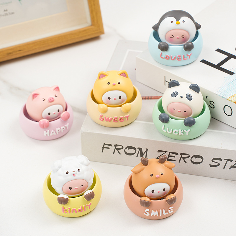 자동차 장식품 만화 작은 동물 귀여운 흔들리는 머리 장식품 데스크탑 장식 수지 인형 크리 에이 티브 어린이 선물