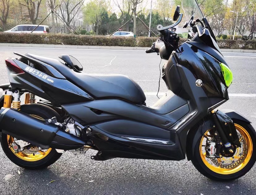 Suitable for Yamaha Xmax300 Front and Rear Cast Wheels Aluminum Alloy Lightweight Cnc Modified Wheels and Rims Modified Only