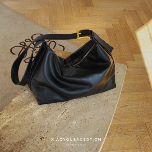 Korean daily bag soft collapse minimalist style shoulder bag large bag 2024 new bag women's large capacity crossbody bag