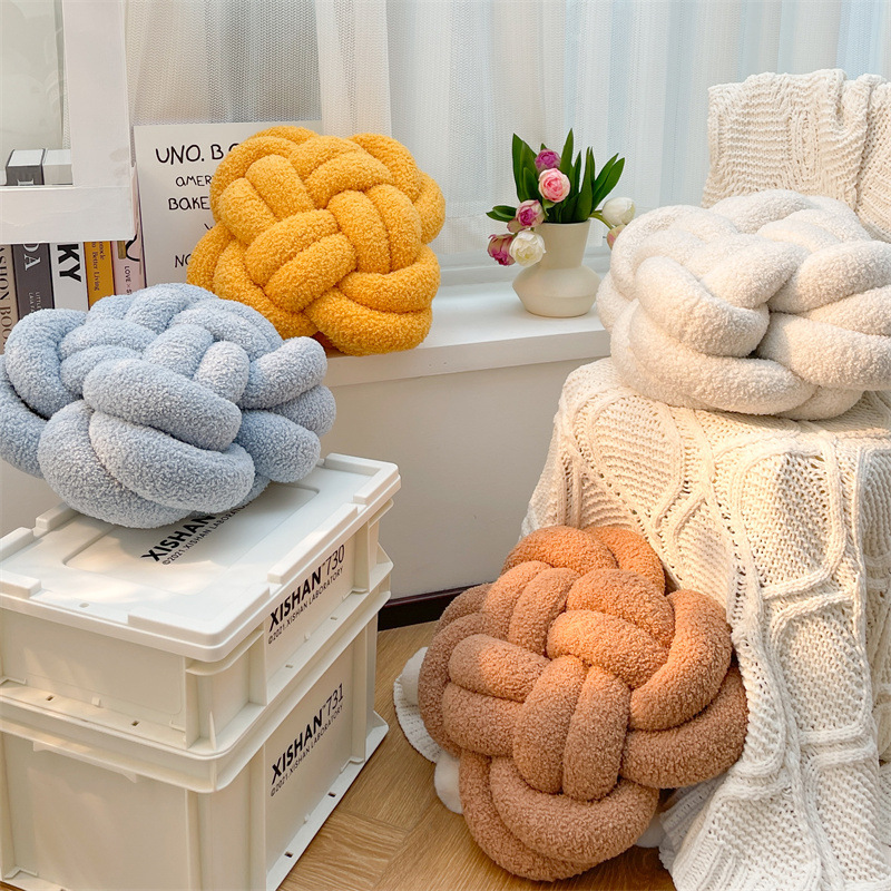 Új, színes, kézzel készített, kerek gömb alakú gyermekpárna, fotózáshoz, kanapéra való, dekoratív alakú párnahuzat_voghion.com