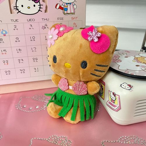 Cartoon internet celebrity KT series grass skirt KT keychain pendant doll girl backpack jewelry small doll wholesale