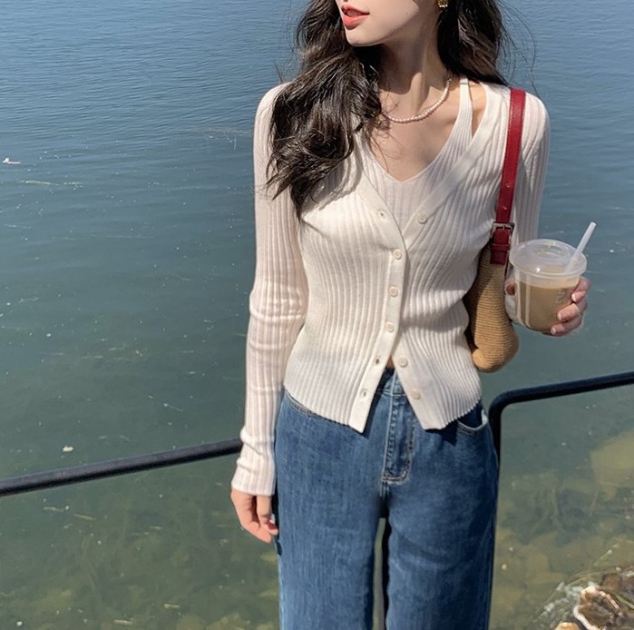 挂脖假两件/绵羊毛 松弛感针织短上衣女早春独特别致外穿上衣女