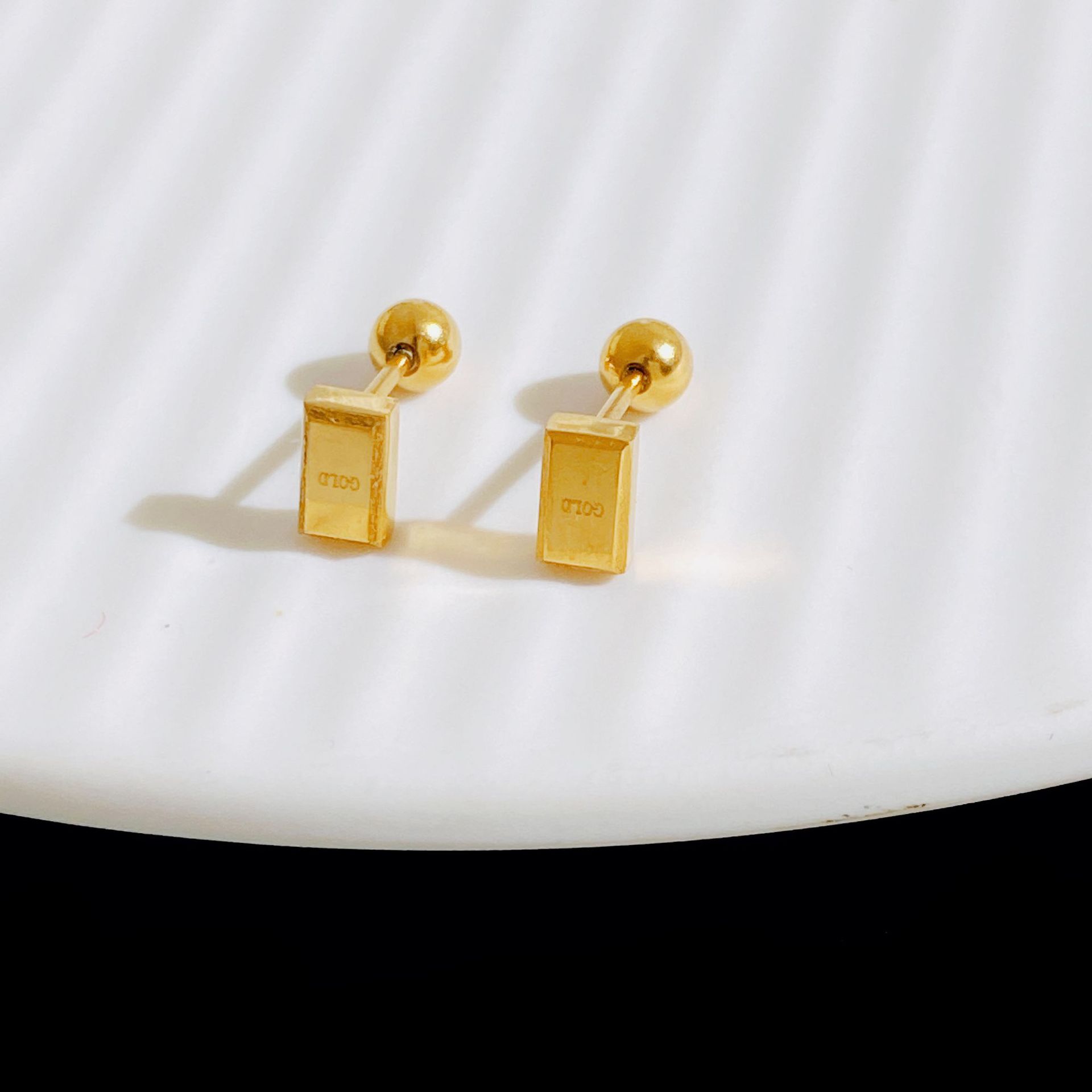Fashion Geometric Titanium Steel Plating Zircon Ear Studs 1 Pair