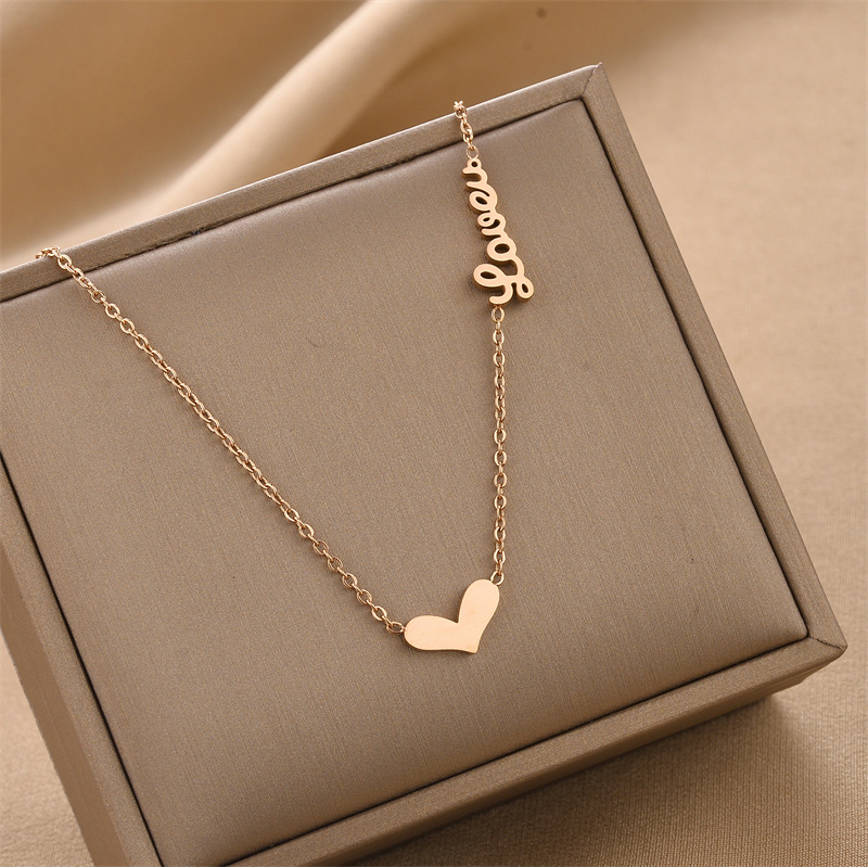 Titanium Steel Material Letter, Heart Shape Pattern Fashion Letter Heart Shape Titanium Steel Necklace 1 Piece