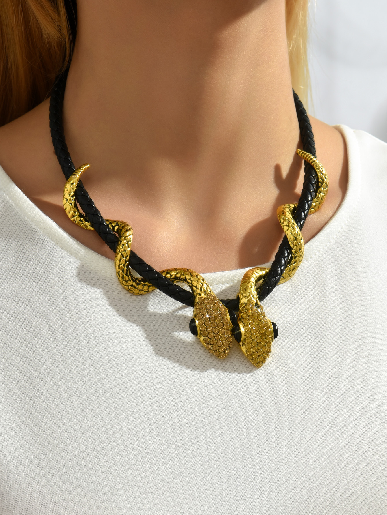 Fashion Snake Alloy Inlay Rhinestones Womenu0027S Necklace 1 Piece