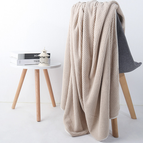 Wearable and wrapable pineapple grid bath towel household thickened super absorbent Internet celebrity bath towel children and adults large bath towel