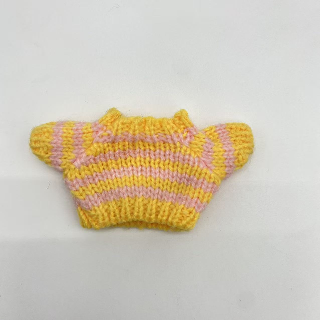 Yellow background pink stripes