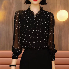 お母さんは黒い波を着て長袖のシフォンのシャツの女性の薄いタイプの2025新型の春服のシャツの女性の気質の上着を詰めます。