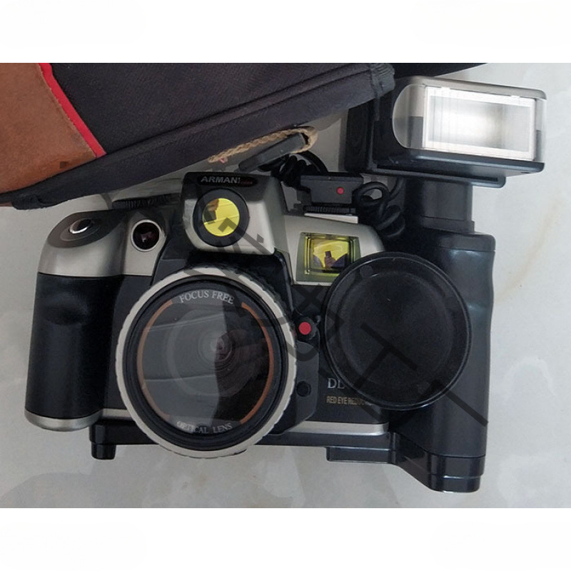 Second -hand old camera retro bell -scripted camera