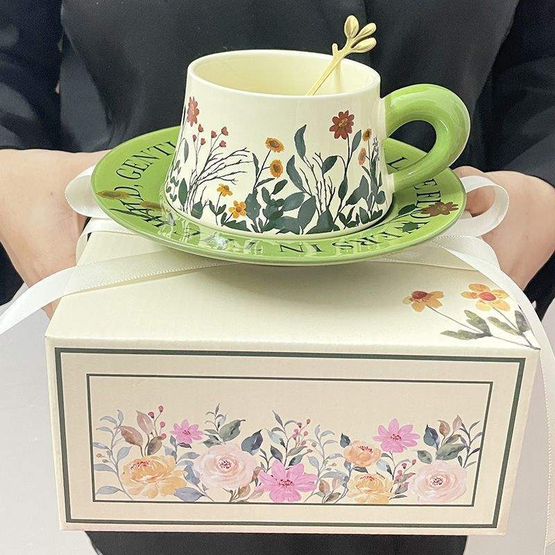 High-end nicho ligero de cerámica taza de café plato conjunto de té de la tarde taza de café latte de alto valor de cara regalo