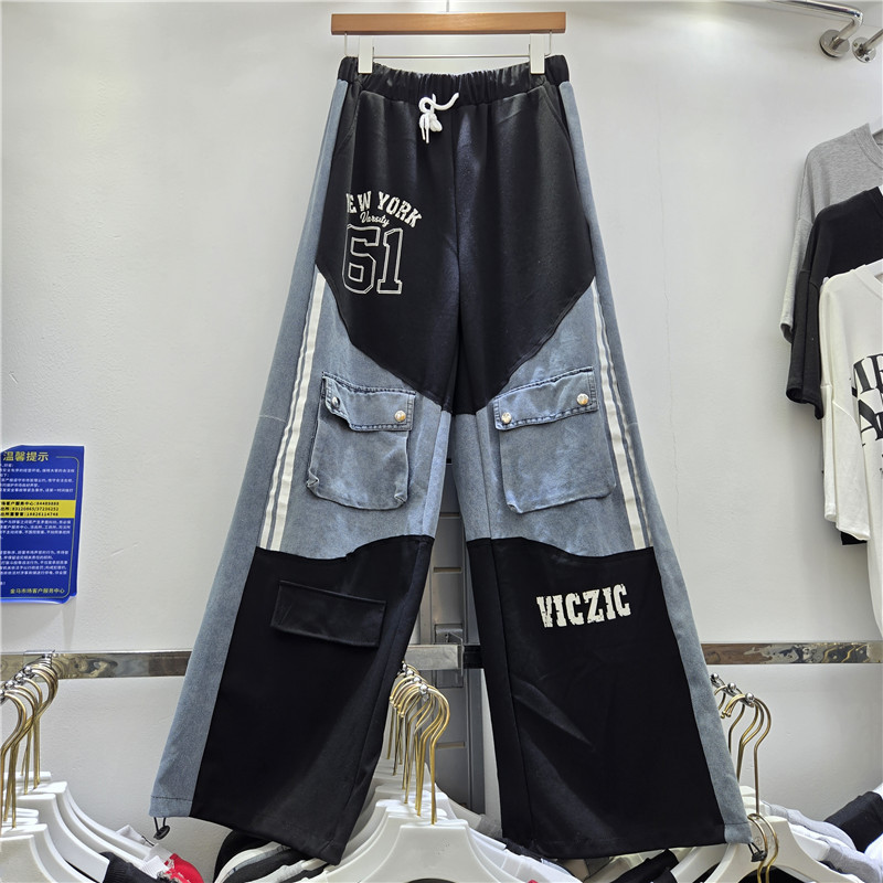 Diseño de color de contraste de marca de moda, sensación casual de jeans de estilo harpo, letras sueltas de impresión de pie, cuerdas de dibujo, pantalones de moda image 2