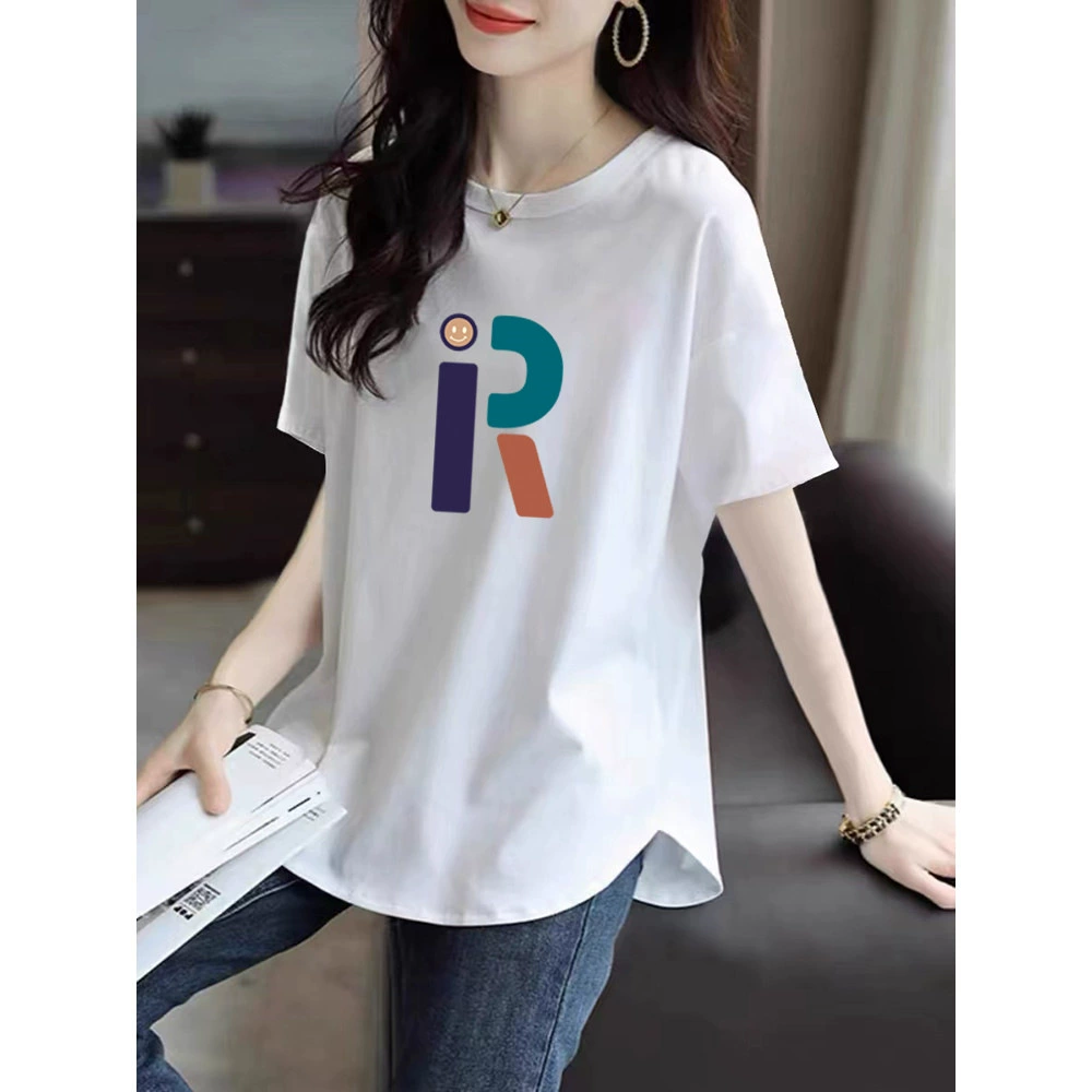 Белая хлопчатобумажная футболка с короткими рукавами