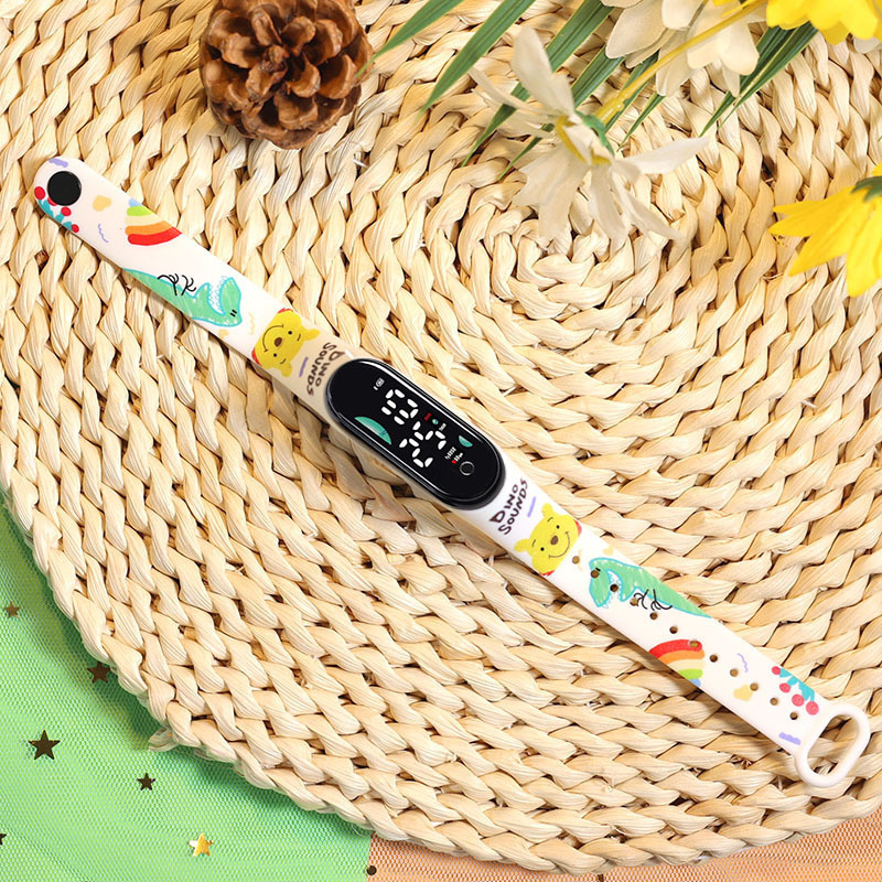2024 explosión de chatarra oso de café M9 impresión pulsera relojes de pulsera niños estudiantes moda lindo reloj electrónico LED