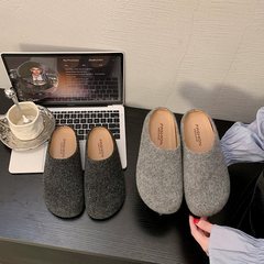 シングルシューズのラシャは森系の半引きの厚い底の灰色を踏んでいます。