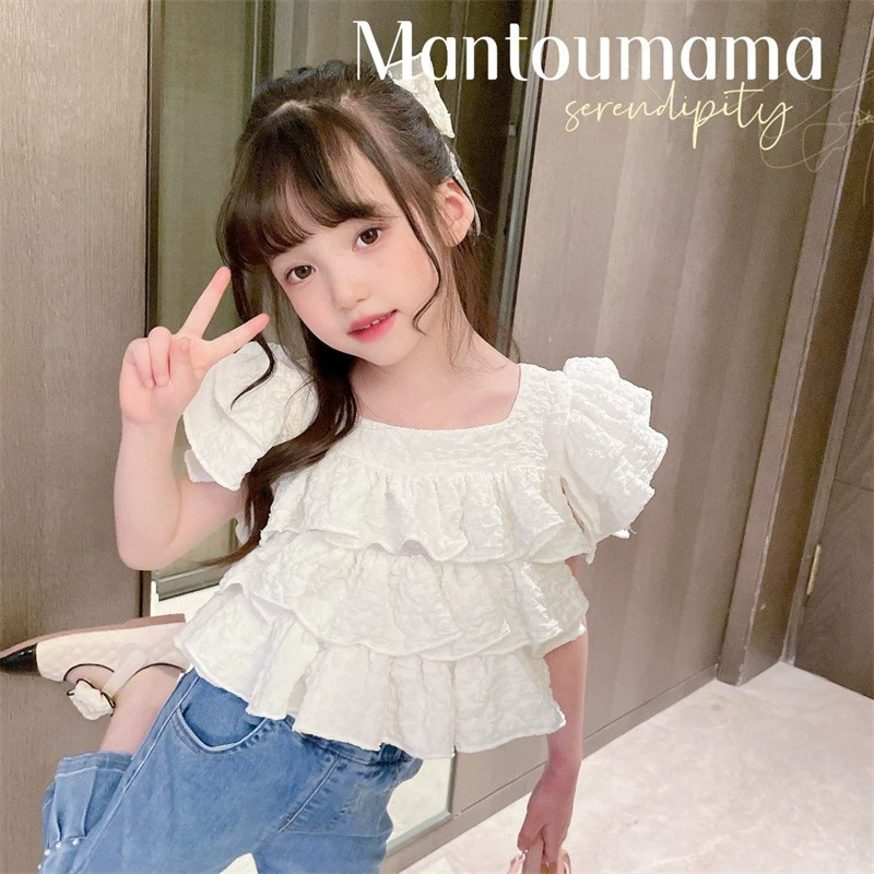 Летняя маленькая дизайнерская красивая укороченная рубашка, тренд сезона, квадратный вырез