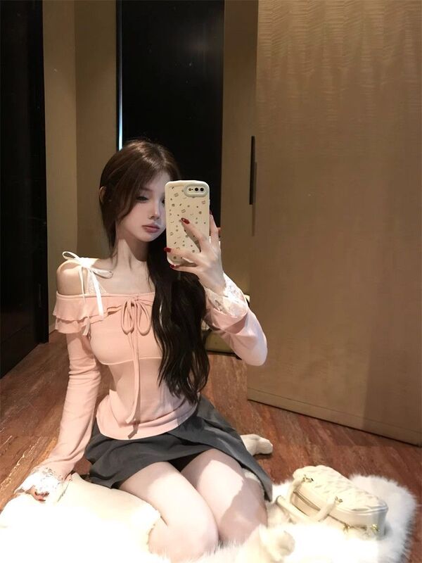 辣妹一字肩内搭粉色T恤女早春季上衣设计感蕾丝拼接露肩长袖上衣|undefined