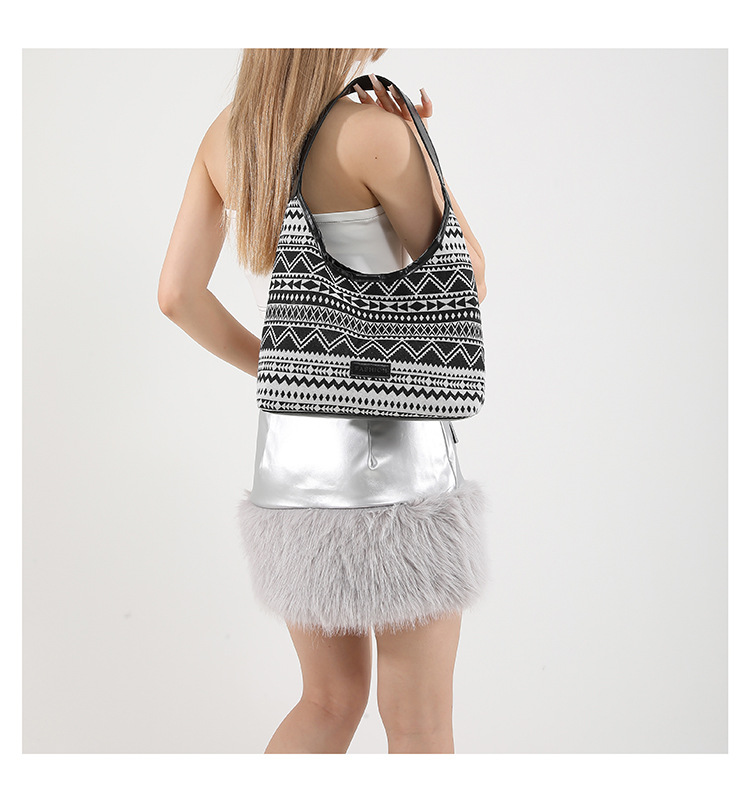 Women's Large Capacity Ethnic Commuting Tote 2024 Fashion Canvas Instagram College Student Class Shoulder Bag_voghion.com