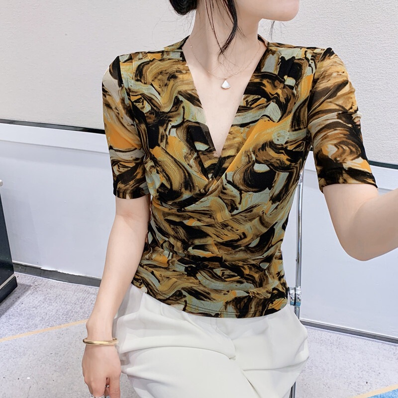 Southeast Asia 2025 Spring and Summer Trendy New Mesh Printed Pleated Mid-Sleeve V Neck T-Shirt Women's Fashionable Versatile Bottoming Shirt
