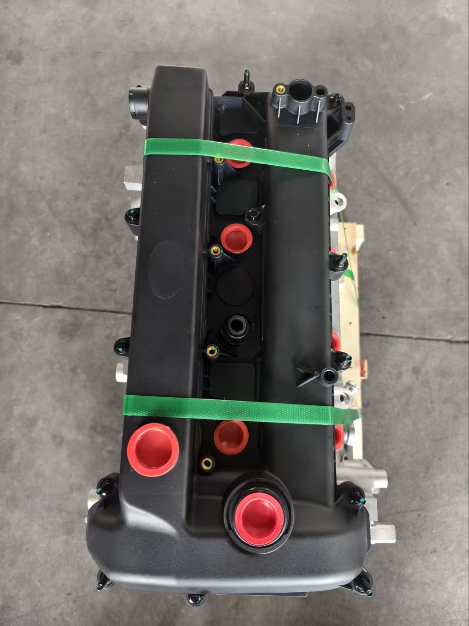 High-Quality Engine Suitable for Mazda 5 Lf17 2.0L Inline Four-Cylinder