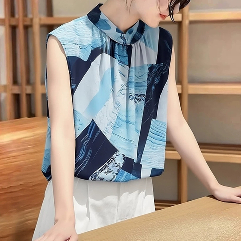 Artistic Printed Stand-Collar Sleeveless Chiffon Blouse for Women, Summer Style, Elegant and Age-Reducing, Loose Fit, French-Style Chic Shirt