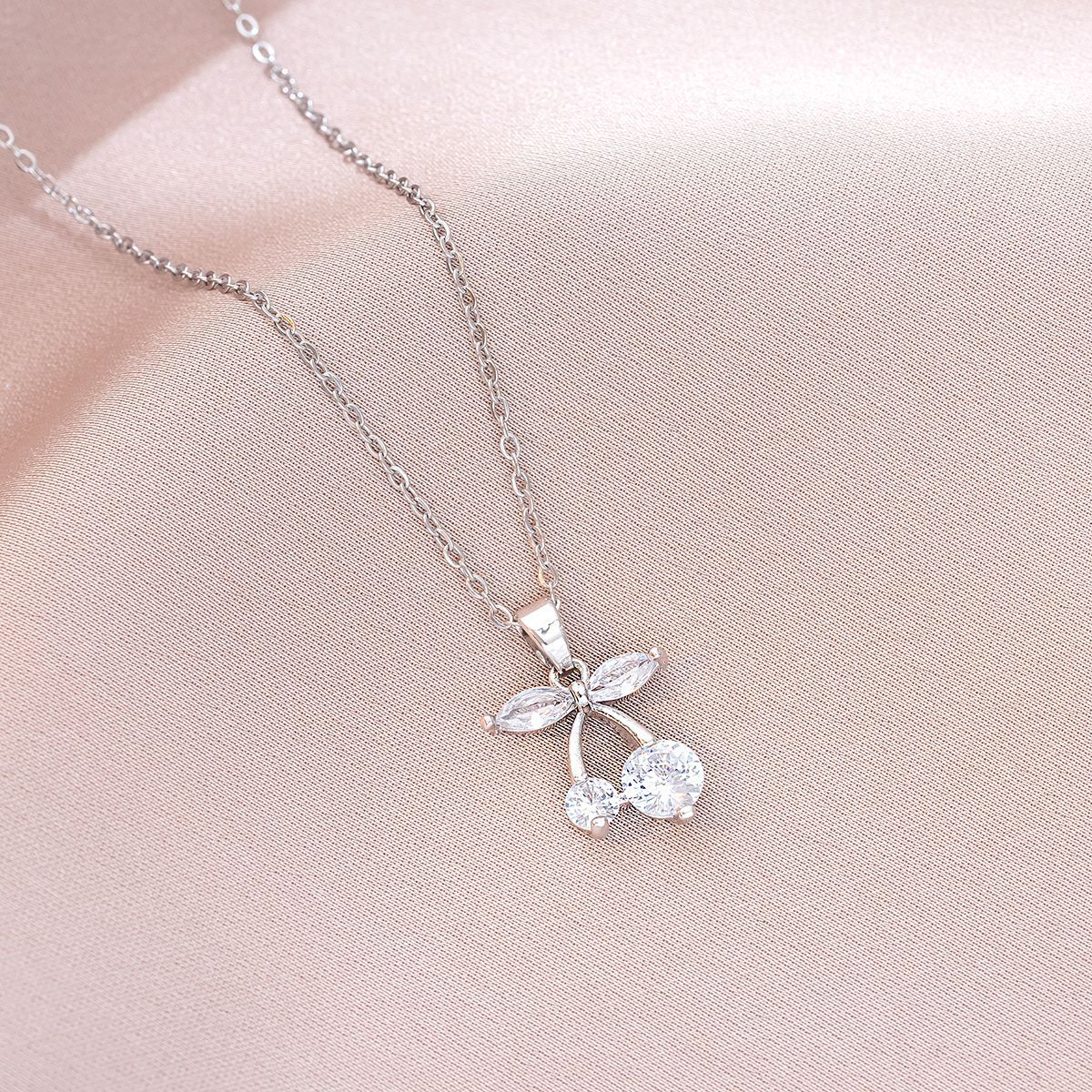 8g Weight Titanium Steel Pendant Material Pendant Necklace Classification Titanium Steel Chain Material cable chain Chain Type 1 Piece Quantity Holiday, Daily Occasion Titanium Steel, Copper Material Fruit Pattern Spring&Summer Season Women's Gender Plating Design Vacation, Classic Style Style Wholesale Jewelry Vacation Classic Style Fruit Titanium Steel Copper Plating Cable Chain Pendant Necklace 18