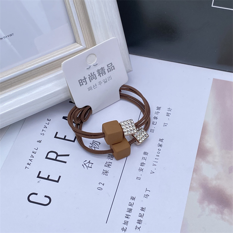 Nuevo estilo coreano etiqueta accesorios para el cabello 2 Tarjeta montada cuerda de pelo simple café leche té cristal cuerda de pelo banda de goma