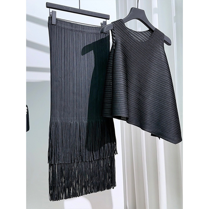 Miyake 2024 Summer Irregular Loose Sleeveless Crewneck Pleated Top suit Tassel Midi Dress Two-piece Set