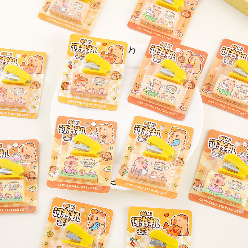 Red celebridad en línea barraca de productos pequeños juguetes luminosos jardín de infantes recompensas anillo de niños Yiwu barraca de productos pequeños