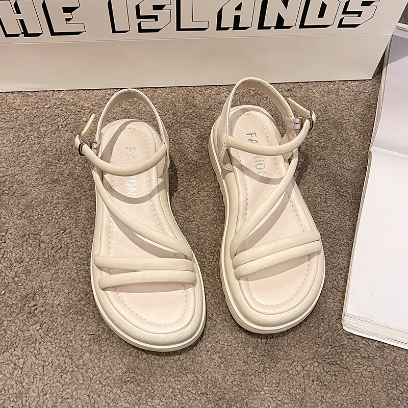 Sandalias de suela gruesa para mujer 2023 Verano nuevo estilo de hadas zapatos de playa elevados sandalias de mujer romanas de moda al por mayor