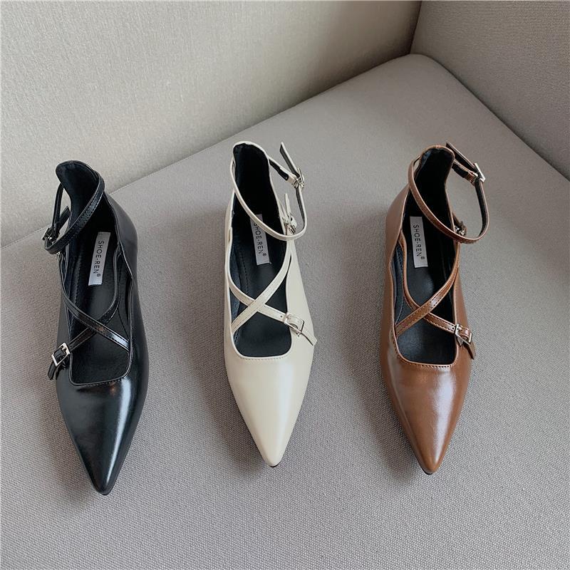 2024 new retro small thick heel cross strap pointed toe low heel shallow mouth one-word buckle single shoes women's spring French women's shoes_voghion.com