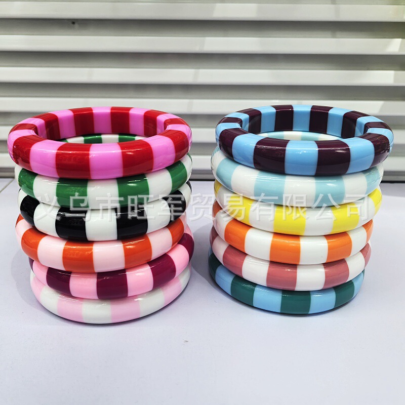 Cross-border European and American ZARA-style new product: Color-blocking striped resin bracelet, simple and exaggerated, sweet and cool, ins-style round bracelet