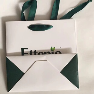 ������ �ƺ��A�׾GɫţƤ���YƷ����ͨ�ʿ�չʾ���ֱ��ڼt�����\