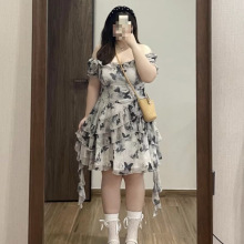 大码夏季茶歇法式小个子碎花连衣裙女胖妹妹收腰显瘦不规则短裙子