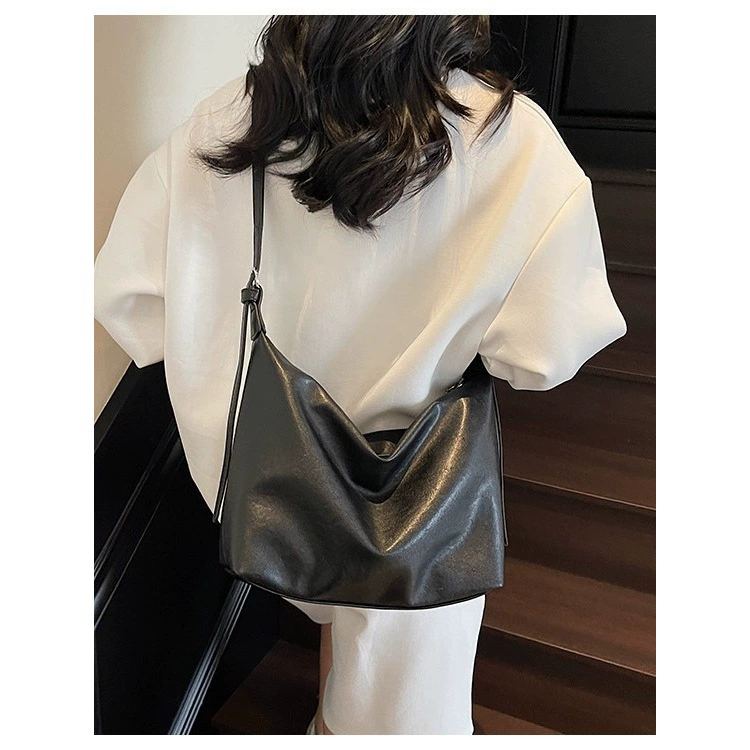(Cross-border trading), capacious one-shoulder bag, shoulder bag