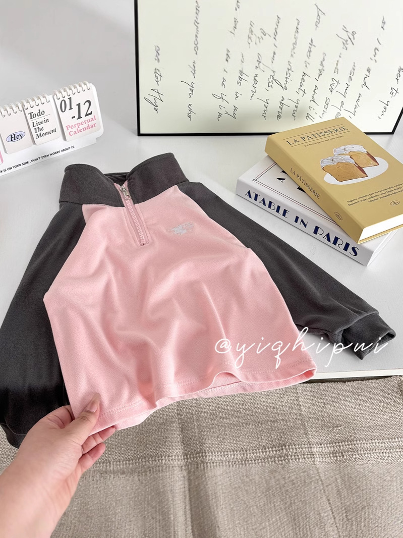 Niños camisetas de manga larga camiseta de color contraste camiseta de hombro para hombres bordados primavera y otoño de terciopelo delgado chicas al por mayor estilo deportivo