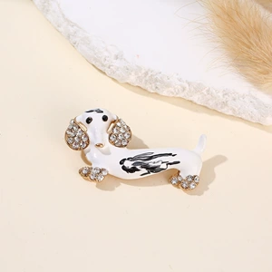 Korean-Style Animal Brooch for Men and Women, Cute Puppy Design, Creative and Simple Brooch, Fashionable and Elegant, Suitable for Sweaters and Coats, Large Pin