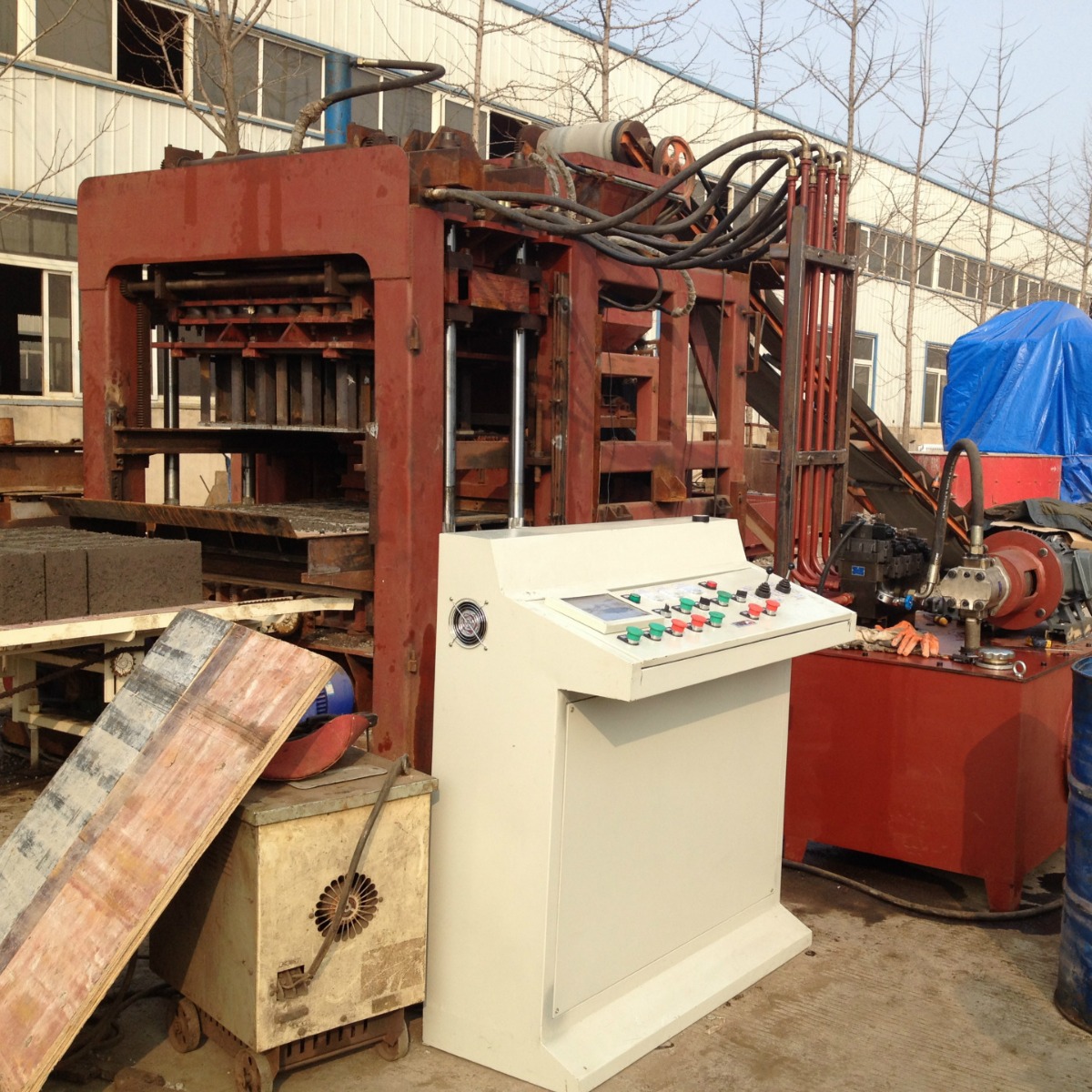 QT10-15 全自动液压空心砖机 混凝土砖机生产线 空心砖生产设备