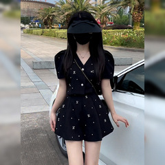 法式小香风泡泡袖V领短袖时尚套装女2025夏季新款阔腿短裤两件套