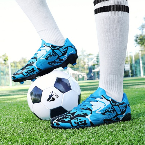 Professional training football shoes low-top leather spiked football sneakers low-top youth sneakers large size cross-border
