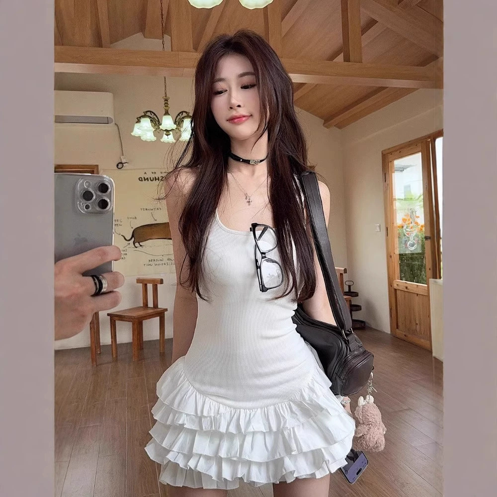 Белое кружевное сшитое платье-подтяжка женское 2025 лето новый стиль балета тонкий пушистый торт короткая юбка