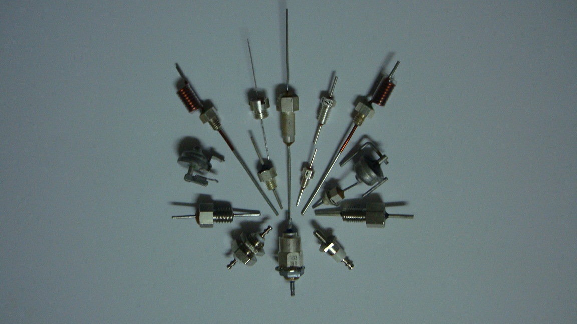 UD5SL010D0809BL穿芯电容馈通滤波器