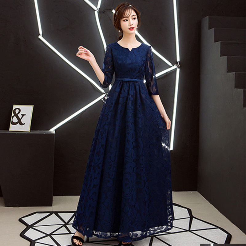Elegant wedding dress