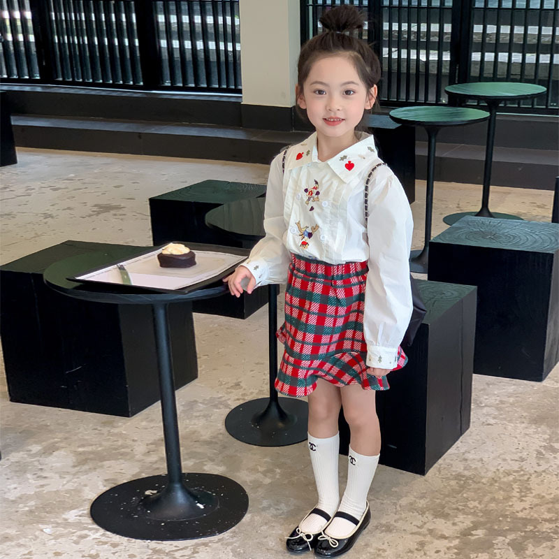 Camisa para niños Ropa para niños de estilo coreano 2024 primavera nueva camisa bordada para niñas camisa de muñeca estilo universitario para niñas de bebés medianos y grandes para niños