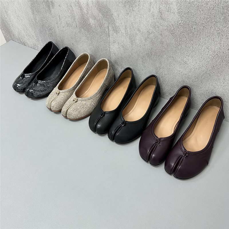 2025 Autumn New Pleated Split-Toe Shoes for Women Tabi Pigskin Sheepskin Shallow Mid-Heel Ballet Flats High Heels